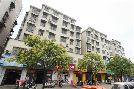 城东墨香圣府精装2室2厅黄金楼层送储